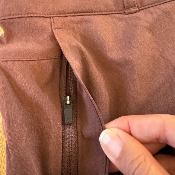 REI CO-OP Mountain Biking Shorts • size 4 - Picture 7 of 13